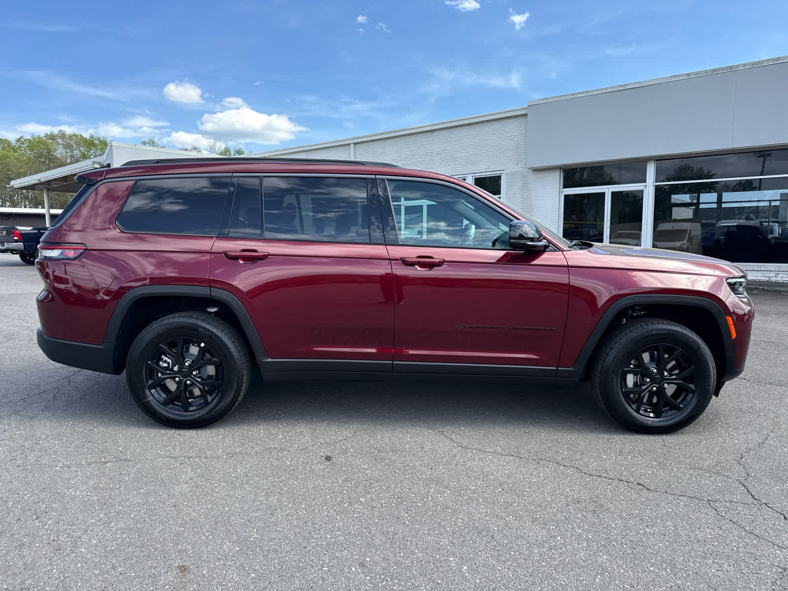 2026 Jeep Grand Cherokee GRAND CHEROKEE L LAREDO ALTITUDE 4X4