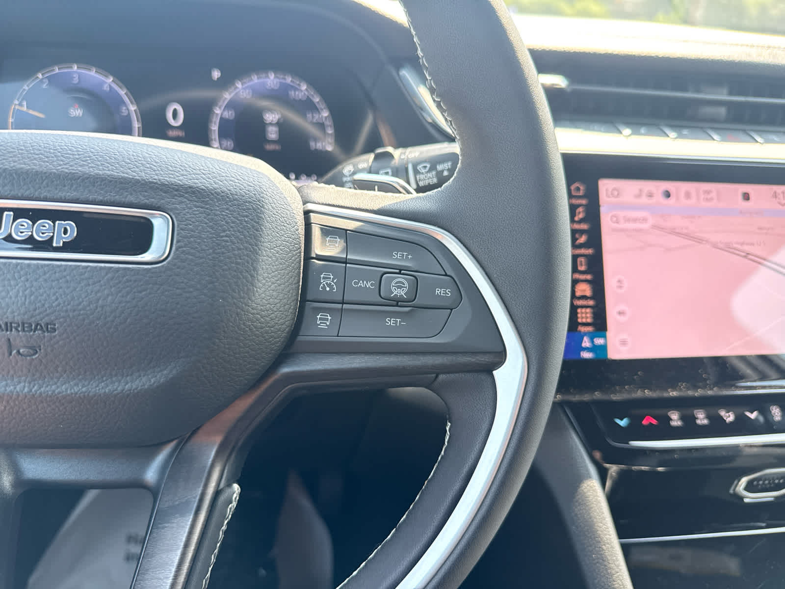 2026 Jeep Grand Cherokee GRAND CHEROKEE L LAREDO ALTITUDE 4X4