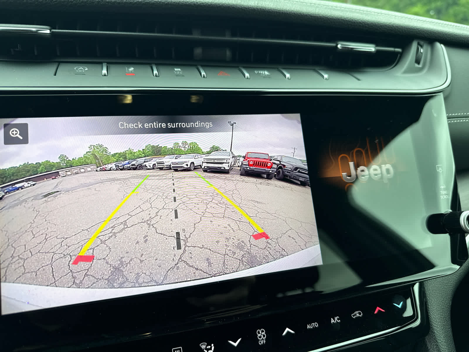 2026 Jeep Grand Cherokee GRAND CHEROKEE L LAREDO ALTITUDE 4X4