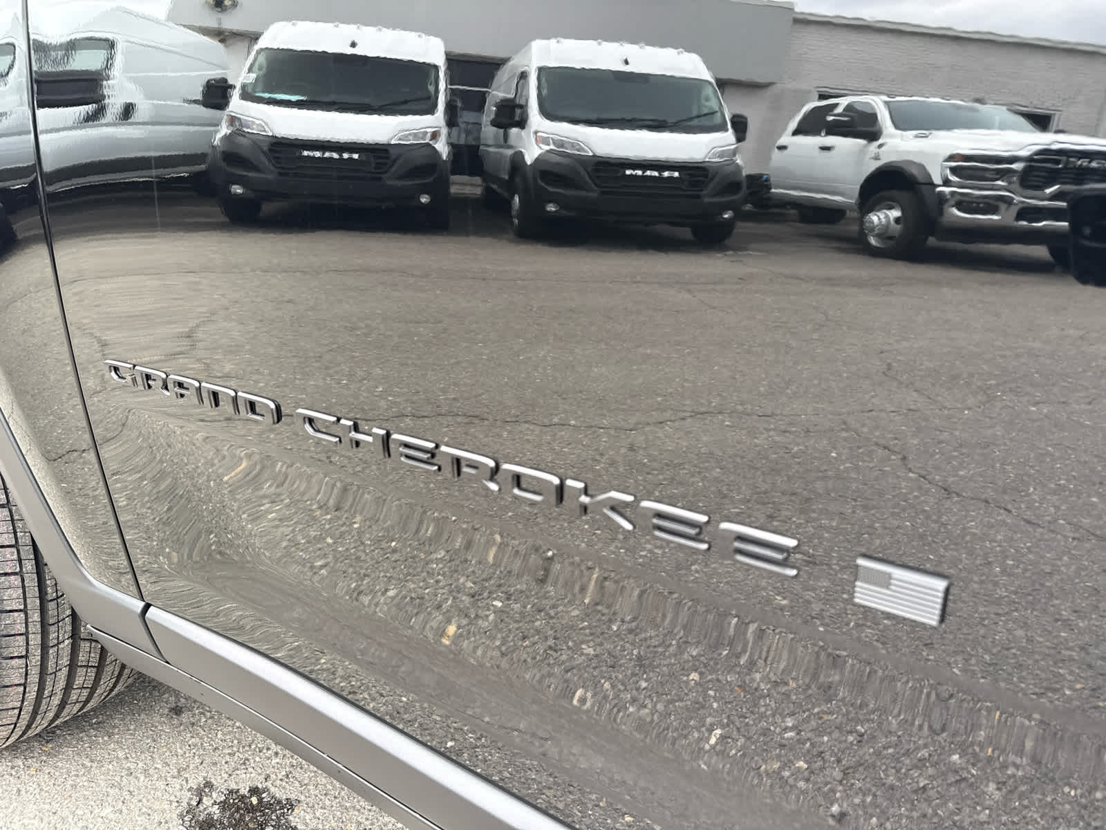 2026 Jeep Grand Cherokee GRAND CHEROKEE L LAREDO ALTITUDE 4X4