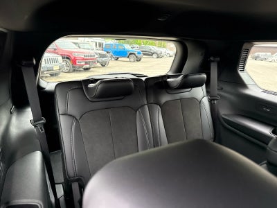 2026 Jeep Grand Cherokee GRAND CHEROKEE L LAREDO ALTITUDE 4X4