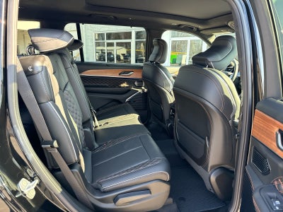 2026 Jeep Grand Cherokee GRAND CHEROKEE L SUMMIT 4X4