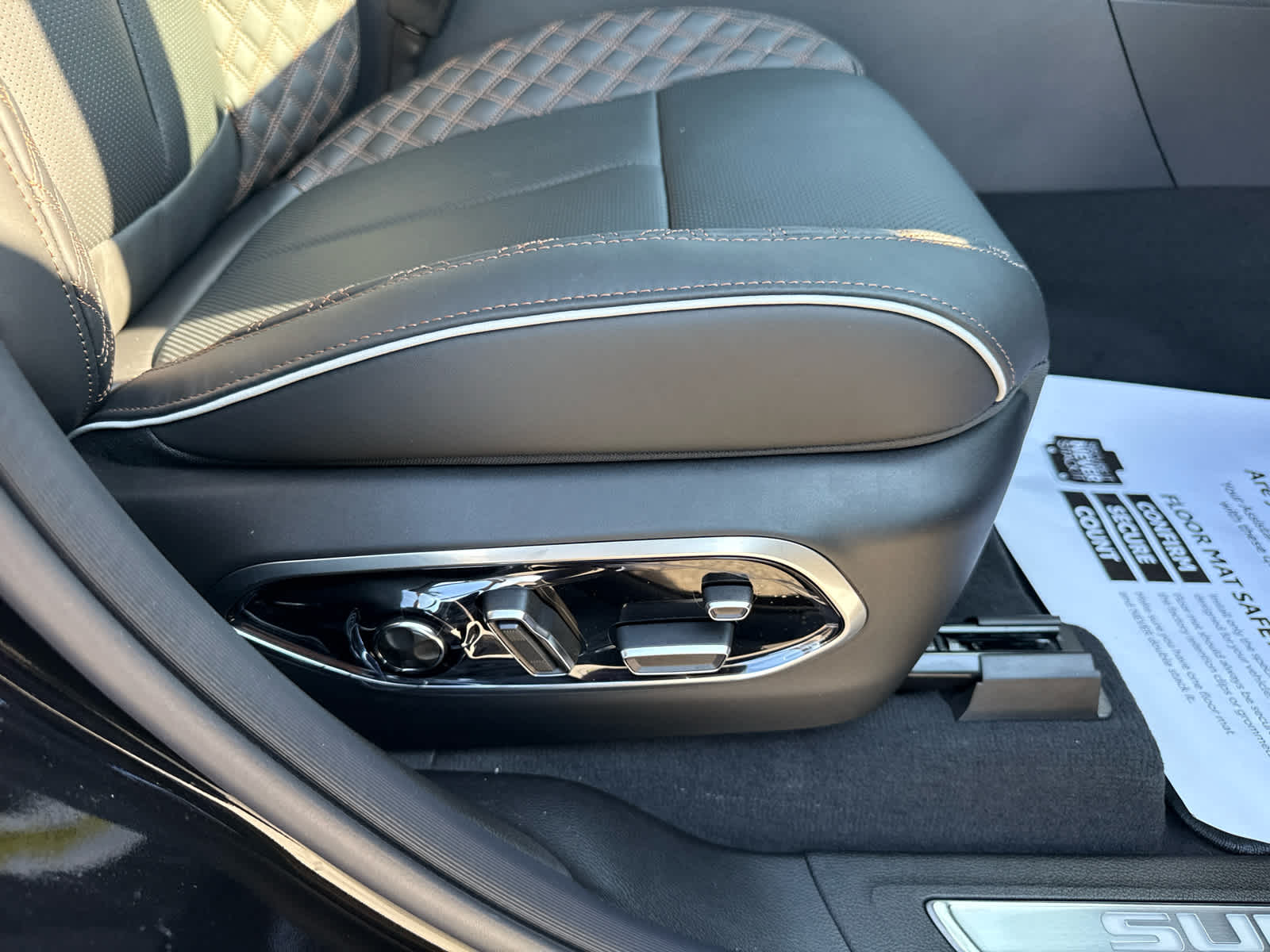 2026 Jeep Grand Cherokee GRAND CHEROKEE L SUMMIT 4X4