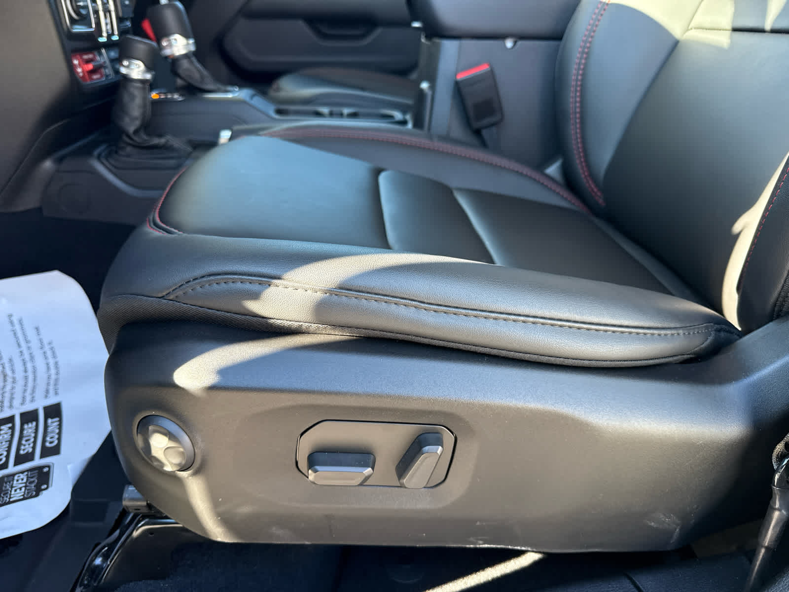 2026 Jeep Wrangler WRANGLER 4-DOOR MOAB 392