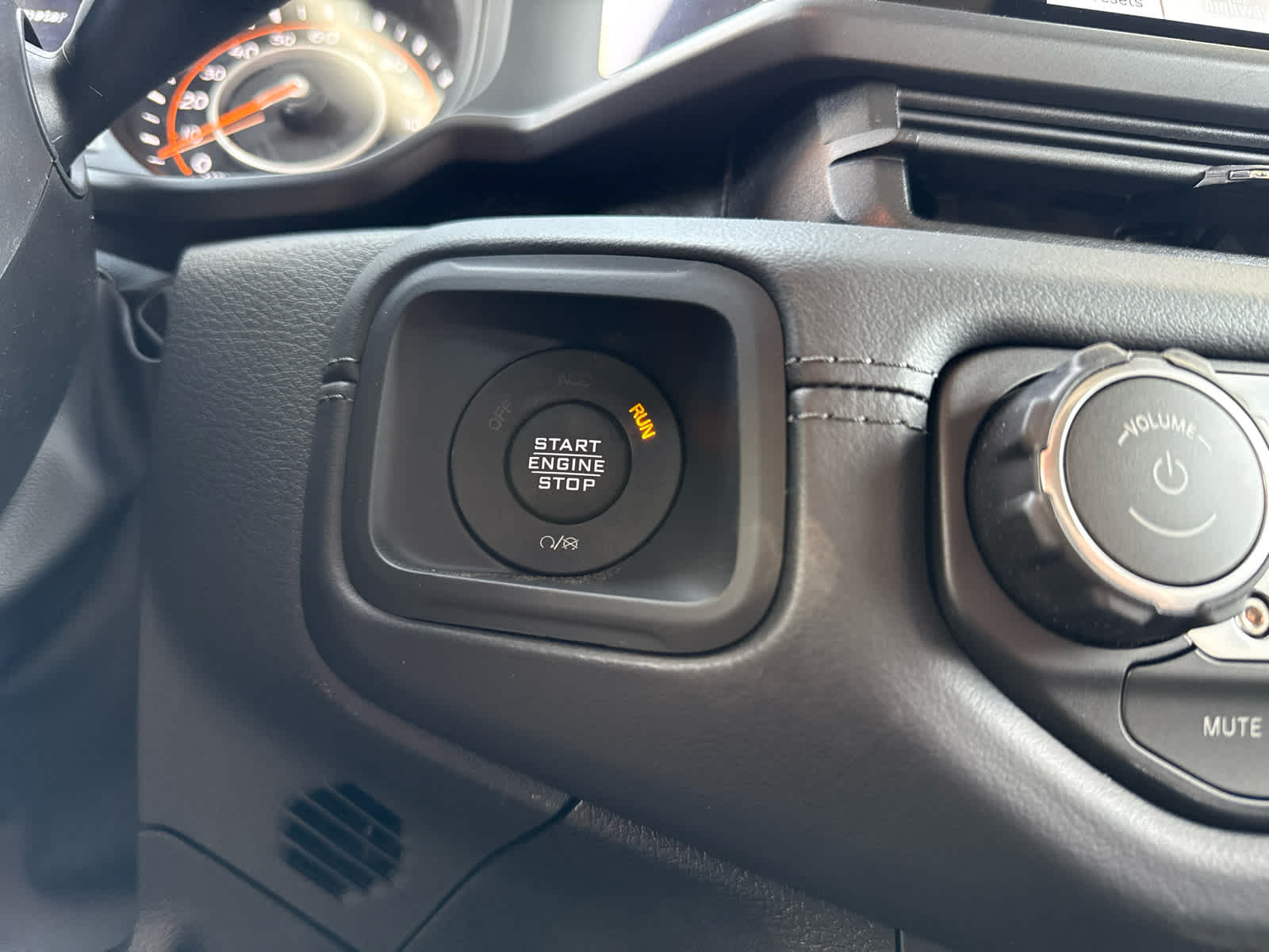 2026 Jeep Wrangler WRANGLER 4-DOOR MOAB 392