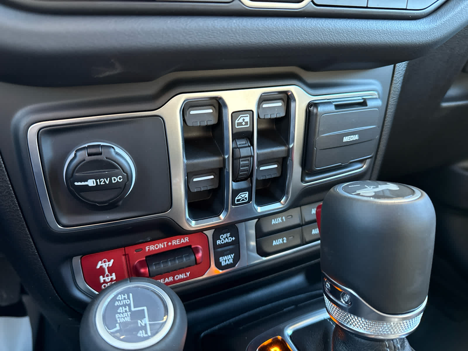 2026 Jeep Wrangler WRANGLER 4-DOOR MOAB 392