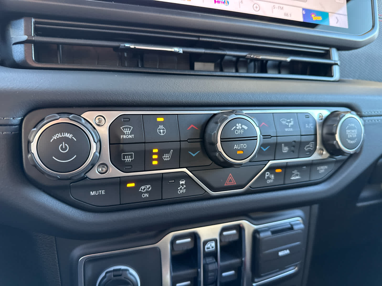 2026 Jeep Wrangler WRANGLER 4-DOOR MOAB 392