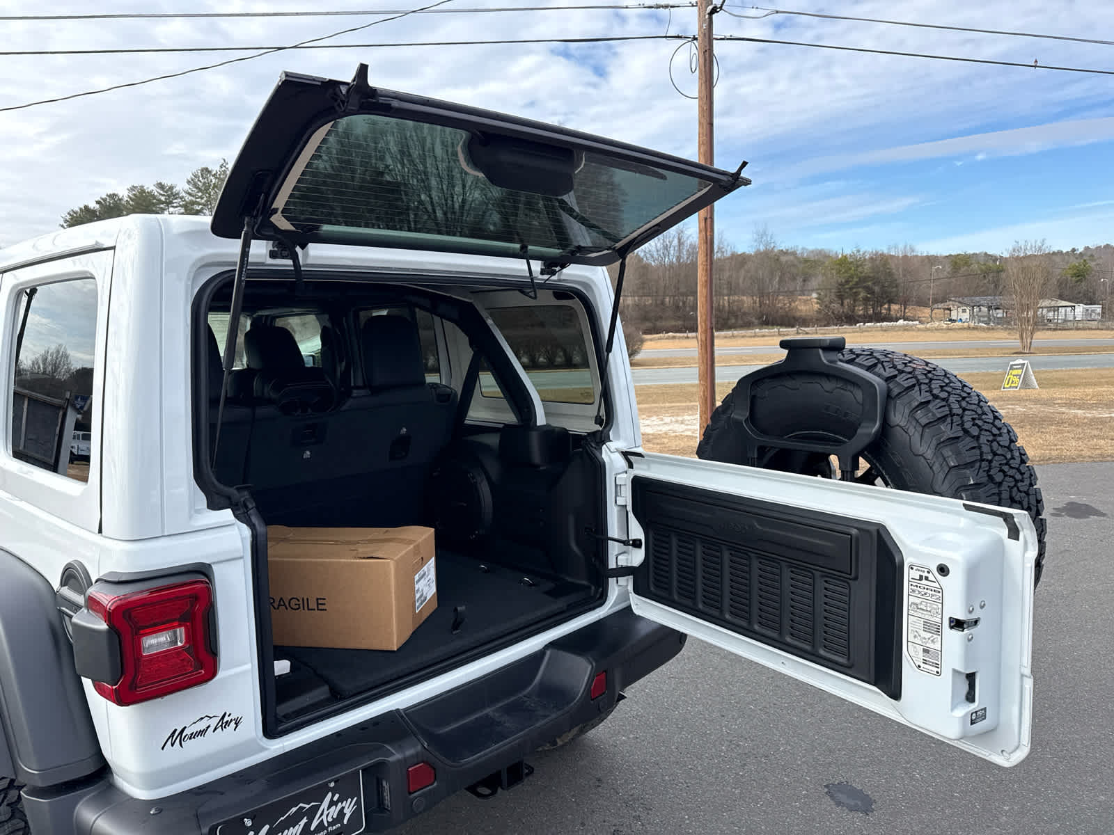 2026 Jeep Wrangler WRANGLER 4-DOOR MOAB 392