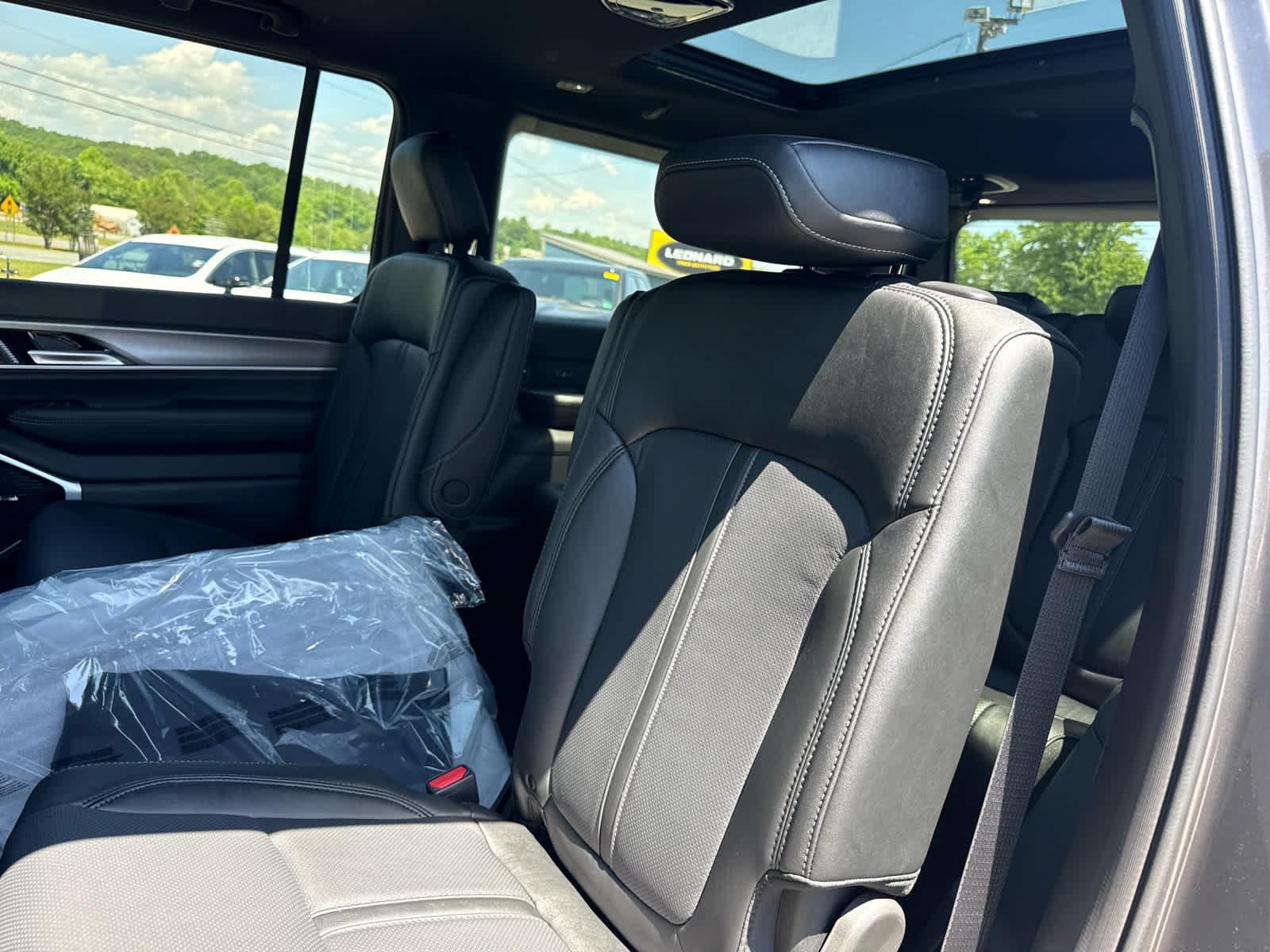 2026 Jeep Grand Wagoneer GRAND WAGONEER LIMITED ALTITUDE 4X4
