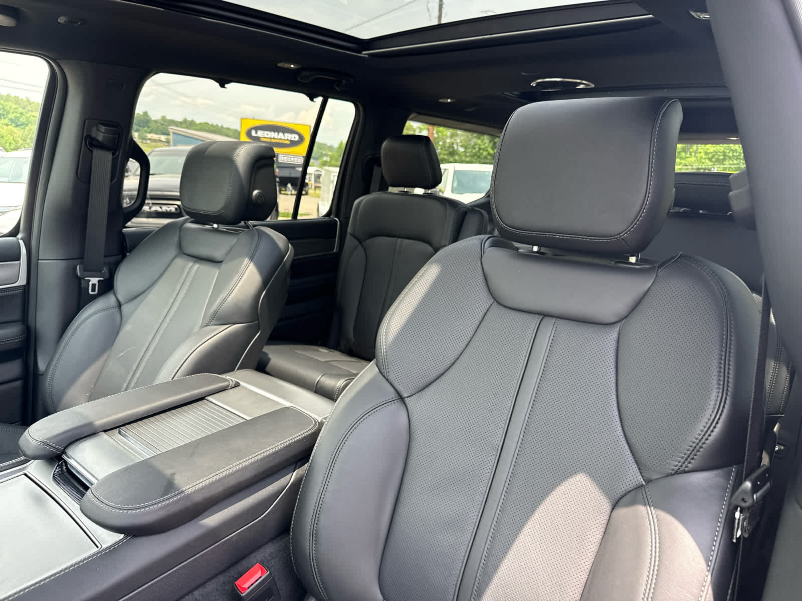 2026 Jeep Grand Wagoneer GRAND WAGONEER LIMITED RESERVE 4X4