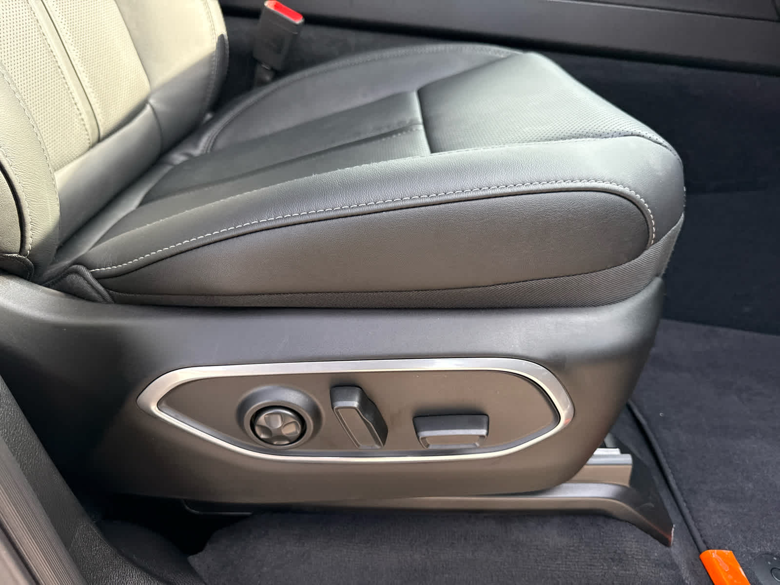 2026 Jeep Grand Wagoneer GRAND WAGONEER LIMITED ALTITUDE 4X4