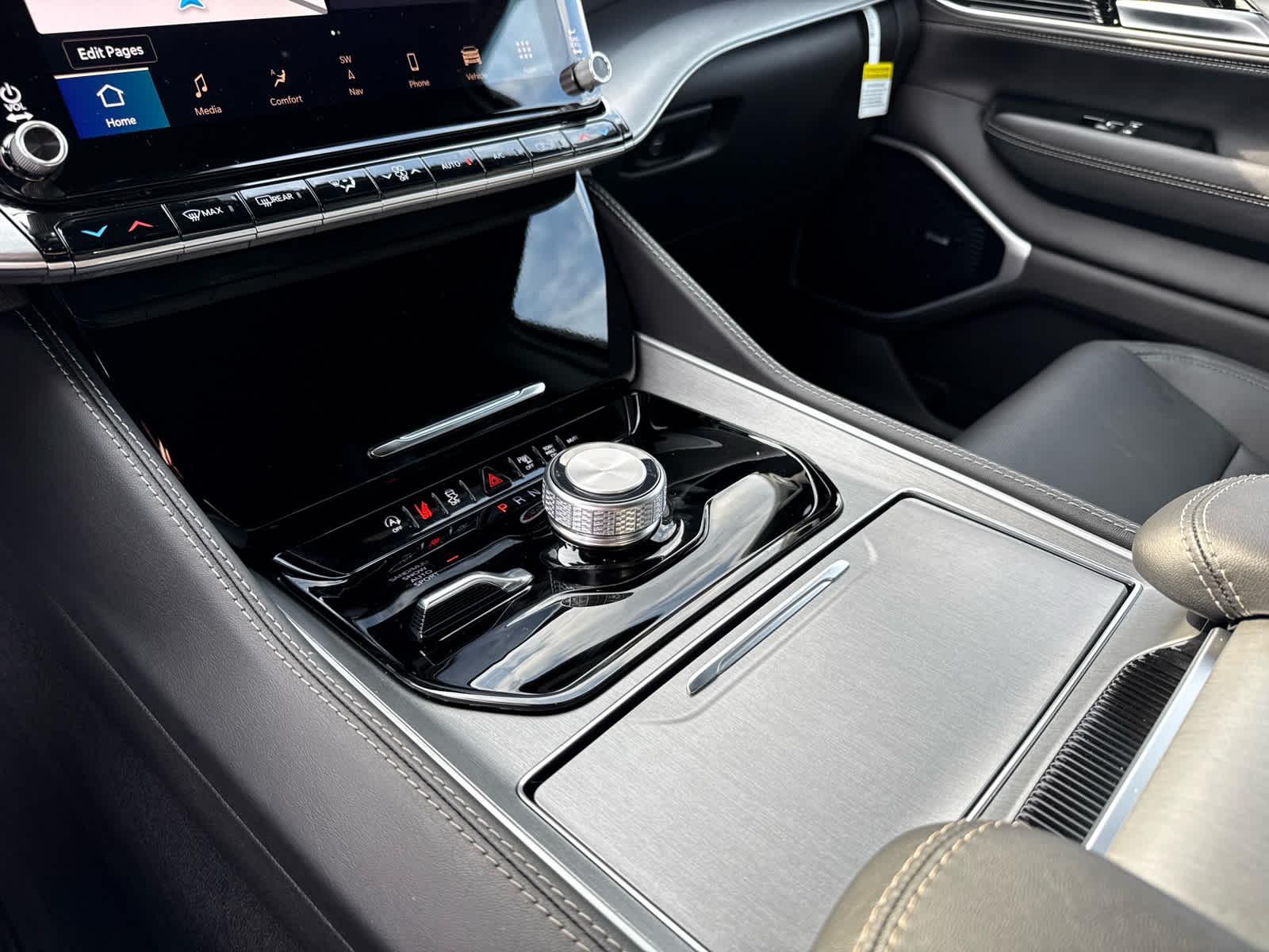 2026 Jeep Grand Wagoneer GRAND WAGONEER LIMITED ALTITUDE 4X4