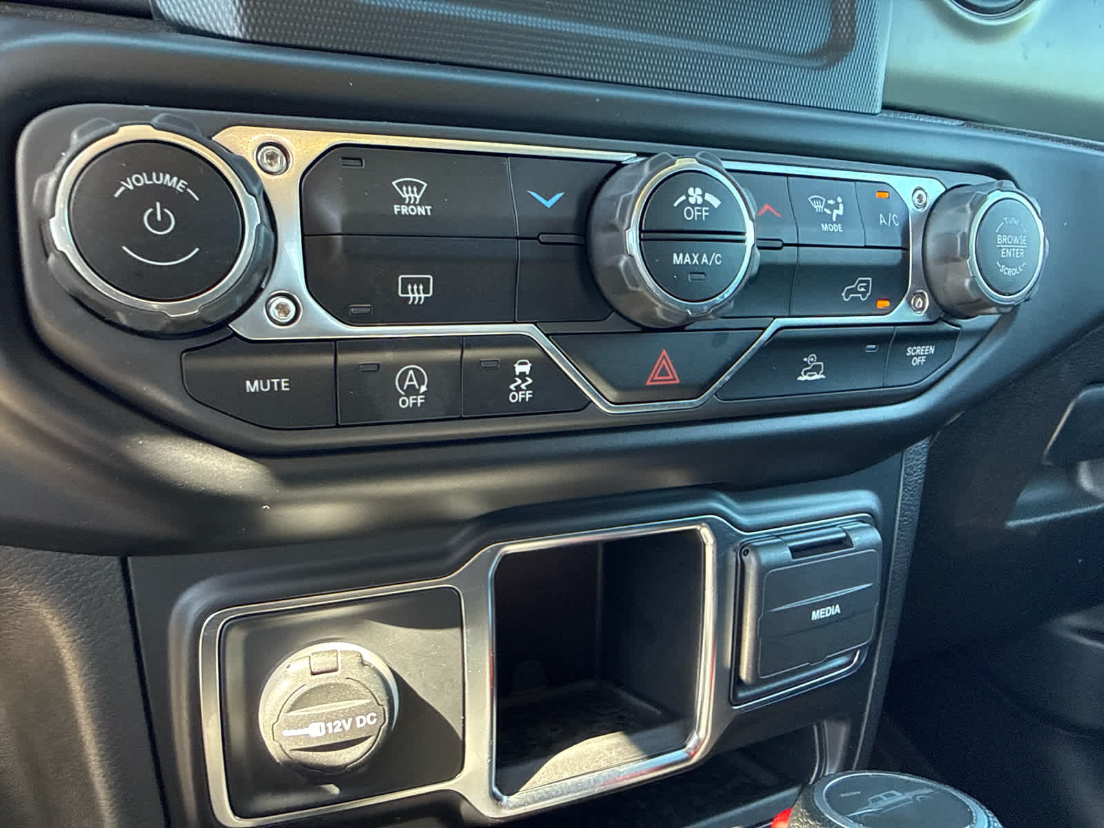 2022 Jeep Gladiator Willys Sport 4x4