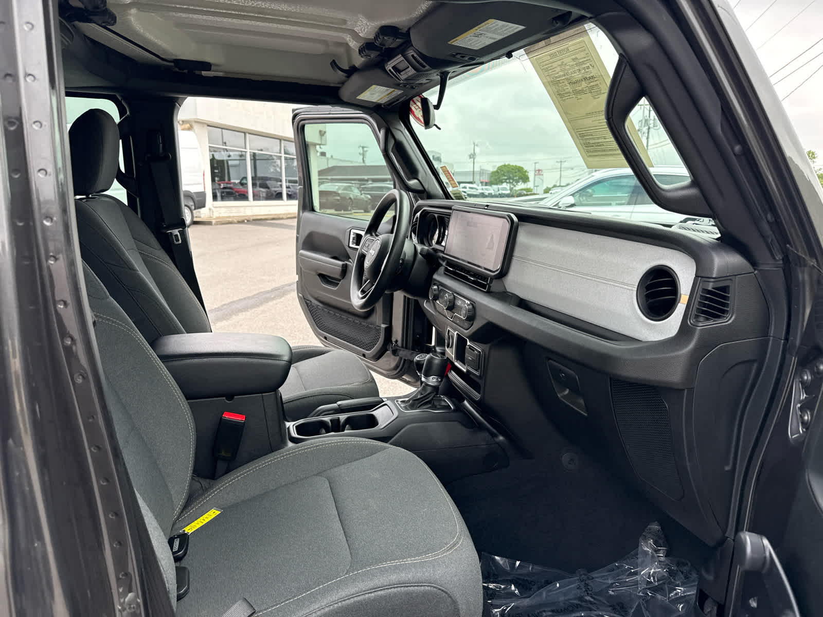 2024 Jeep Gladiator Sport