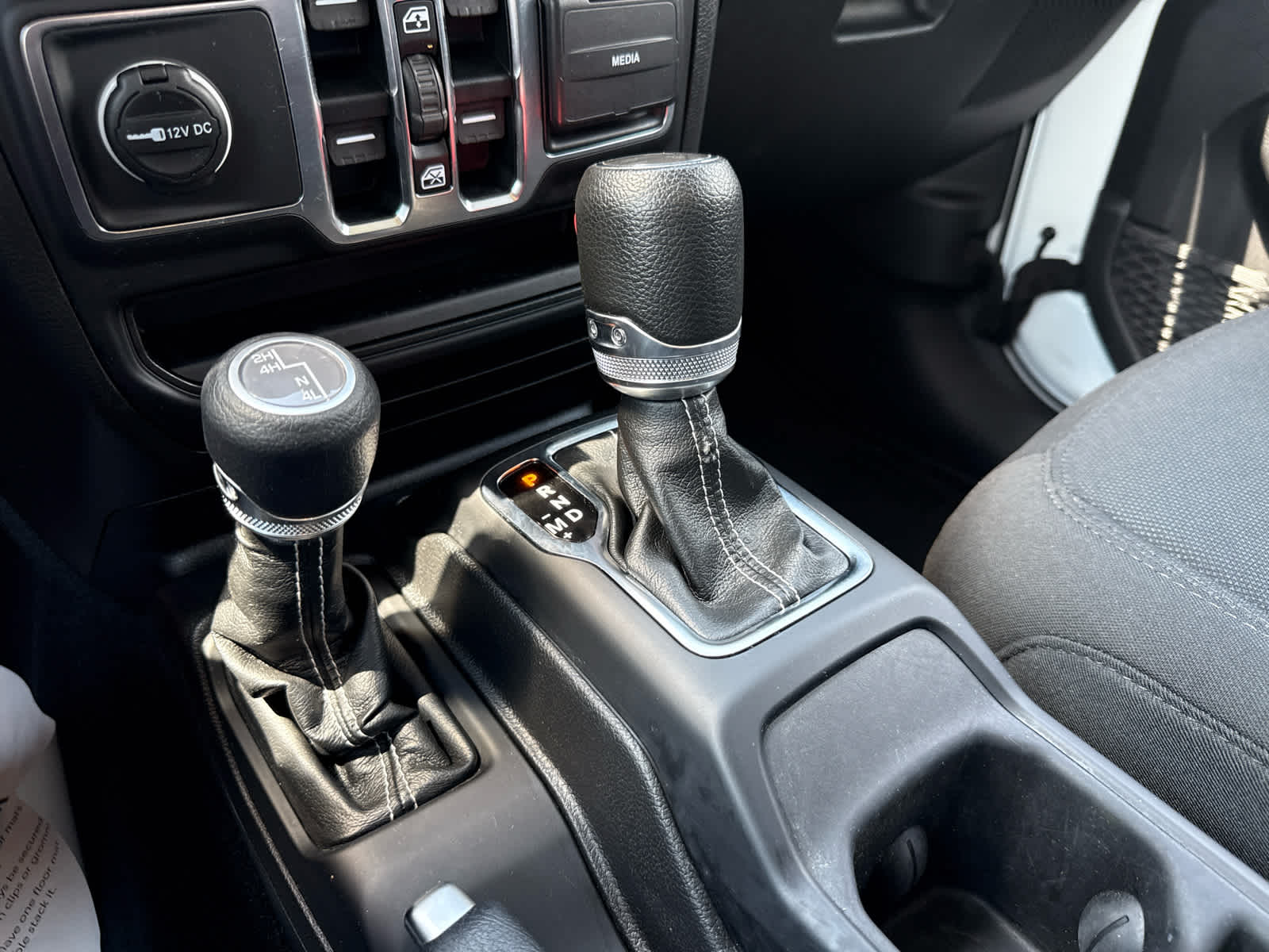 2023 Jeep Gladiator Overland 4x4