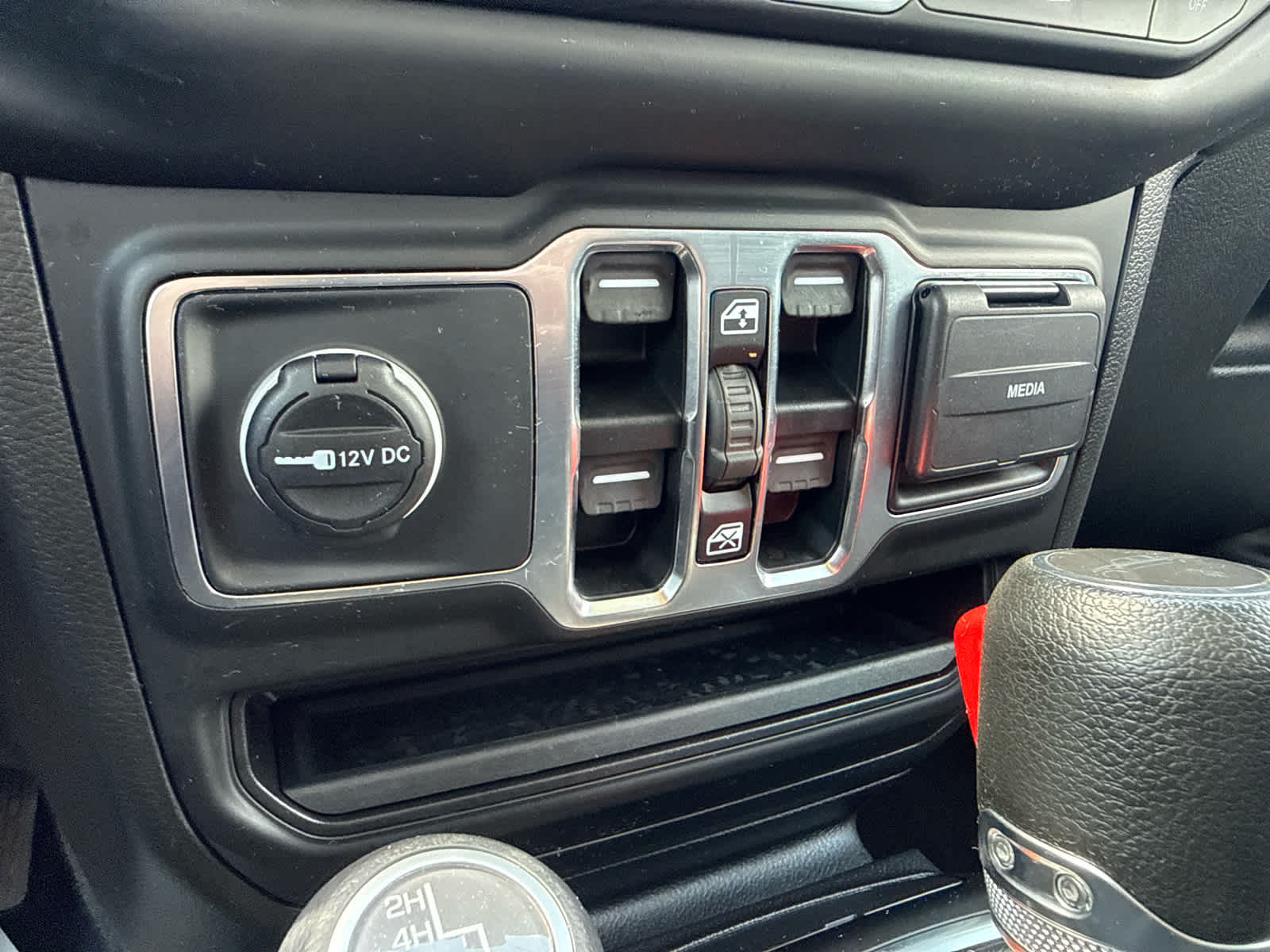 2023 Jeep Gladiator Overland 4x4