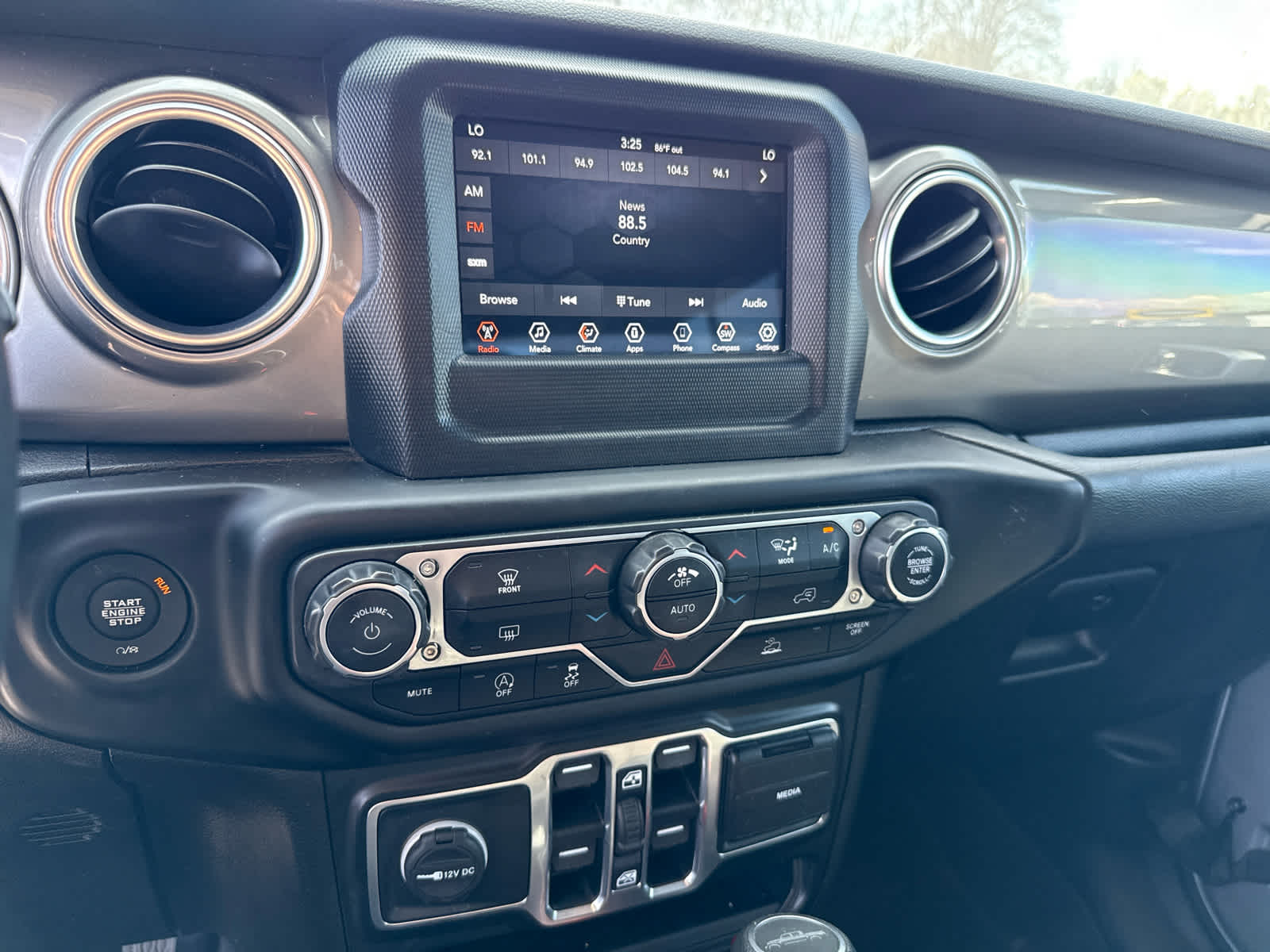 2020 Jeep Gladiator Overland