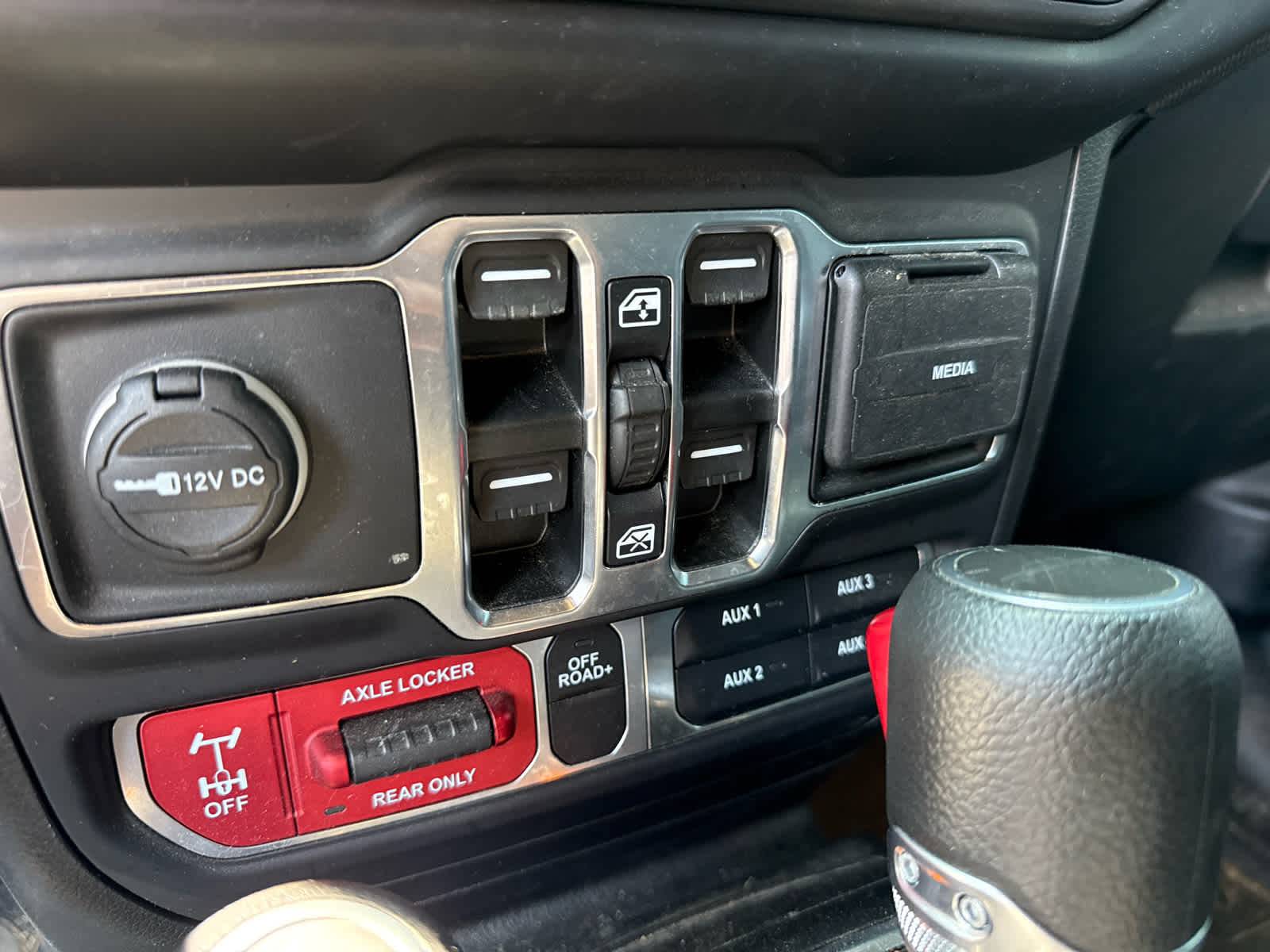 2023 Jeep Gladiator Mojave 4x4