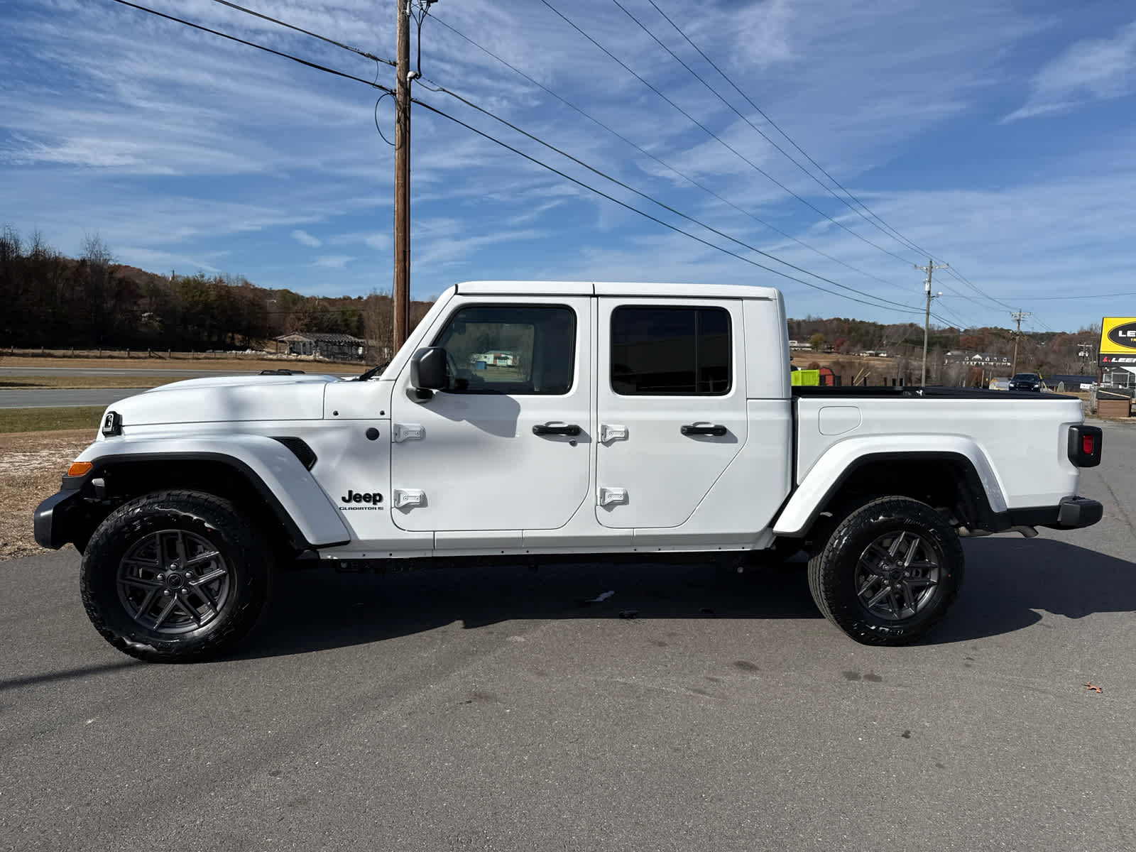 2026 Jeep Gladiator GLADIATOR SPORT S 4X4