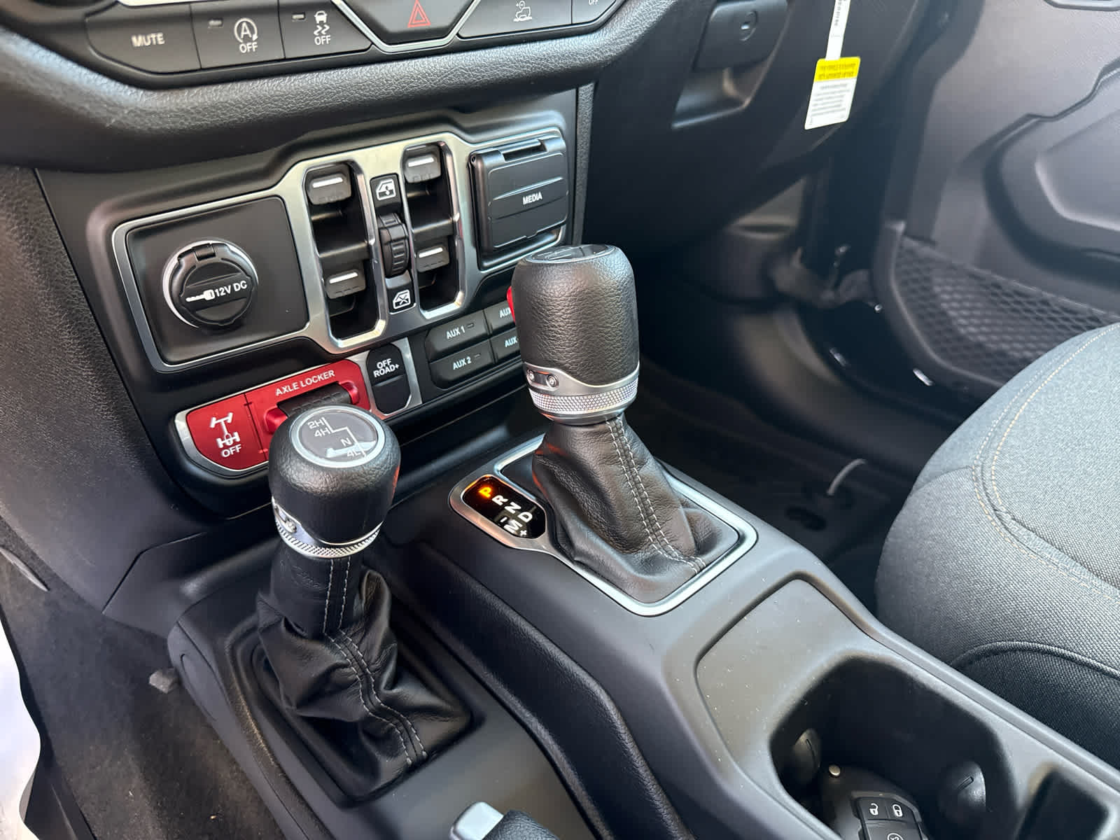 2026 Jeep Gladiator GLADIATOR WILLYS 4X4