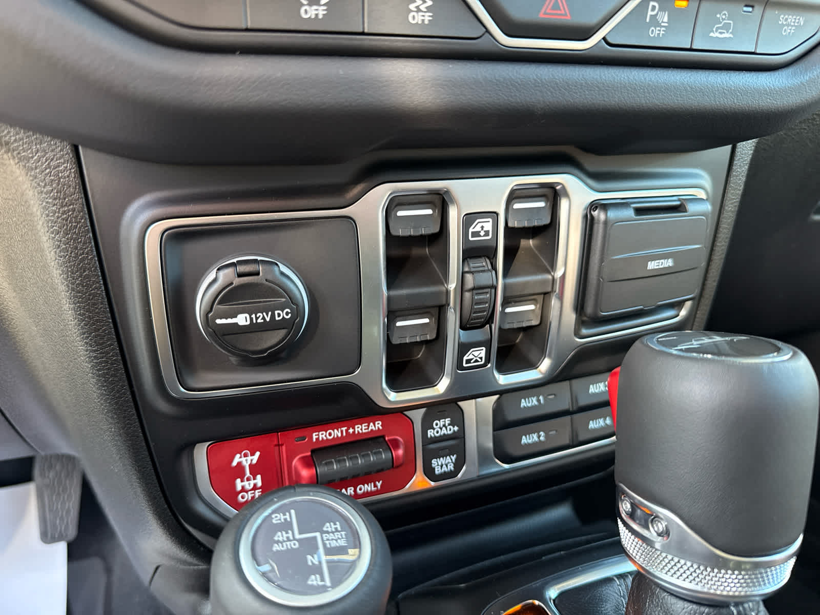 2026 Jeep Gladiator GLADIATOR RUBICON X 4X4