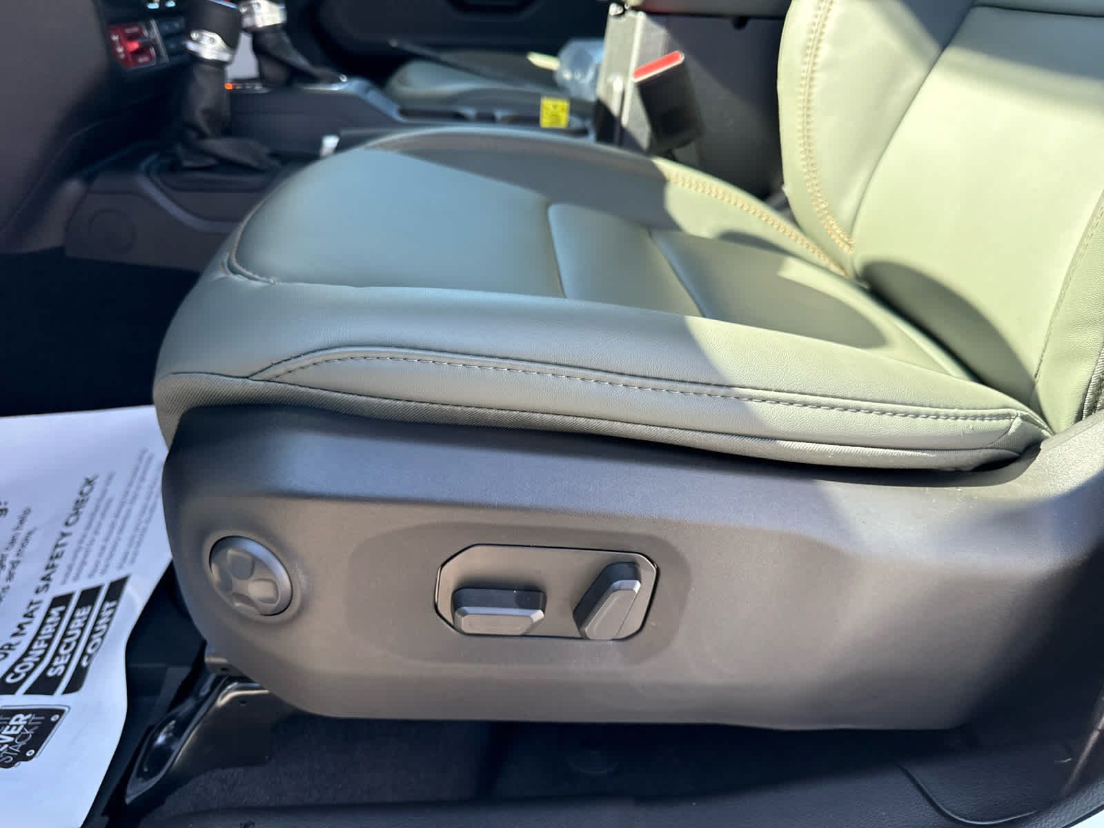 2025 Jeep Gladiator GLADIATOR MOJAVE X 4X4