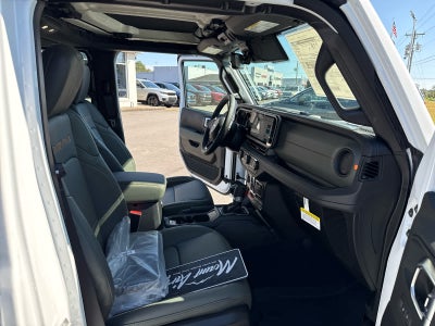 2025 Jeep Gladiator GLADIATOR MOJAVE X 4X4