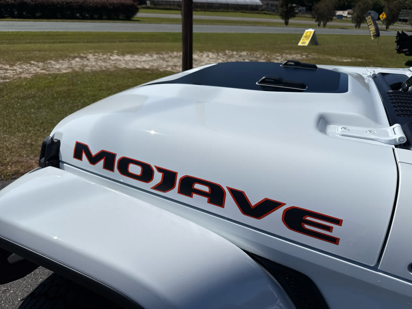 2025 Jeep Gladiator GLADIATOR MOJAVE X 4X4