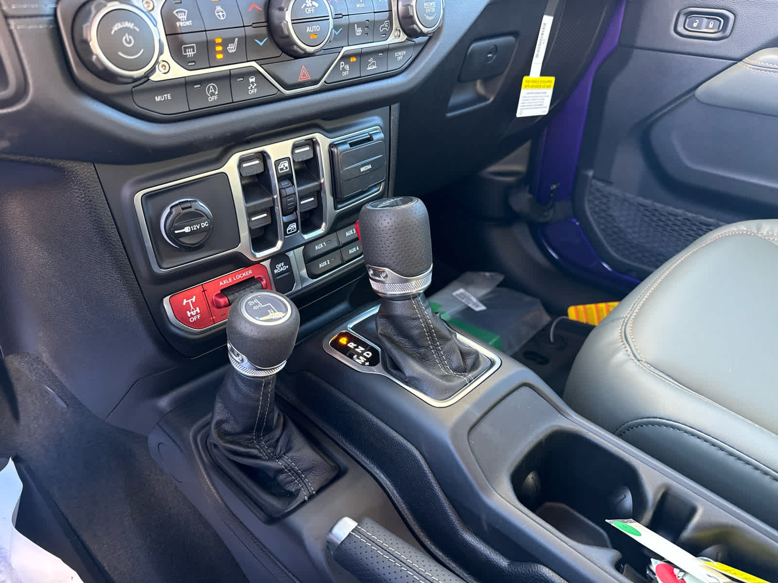 2026 Jeep Gladiator GLADIATOR MOJAVE 4X4