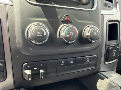 2024 RAM 1500 Classic Warlock Quad Cab 4x4 6'4' Box