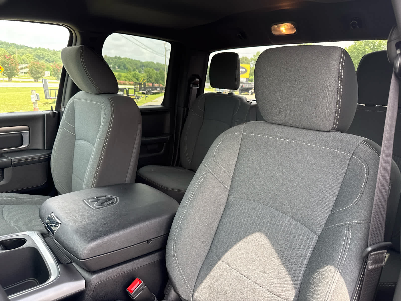 2024 RAM 1500 Classic Warlock Quad Cab 4x4 6'4' Box