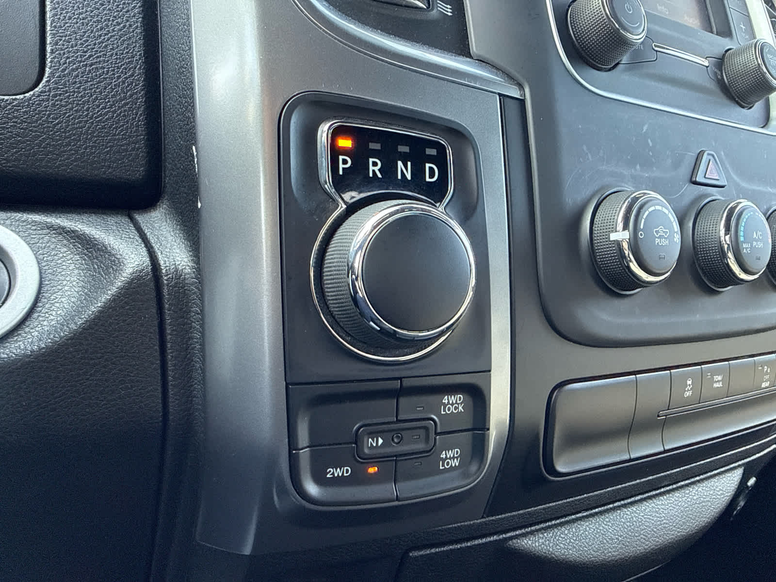 2024 RAM 1500 Classic Warlock Crew Cab 4x4 5'7' Box