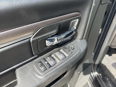 2024 RAM 1500 Classic Warlock Crew Cab 4x4 5'7' Box