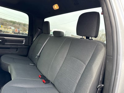 2024 RAM 1500 Classic Warlock Crew Cab 4x4 5'7' Box