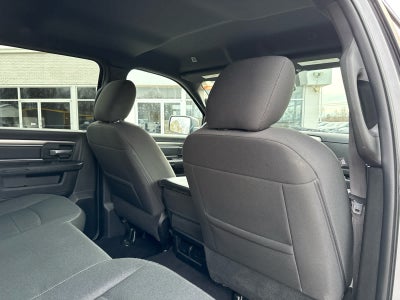 2024 RAM 1500 Classic Warlock Crew Cab 4x4 5'7' Box