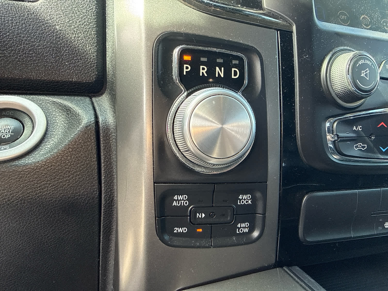 2017 RAM 1500 Night Crew Cab 4x4 5'7' Box