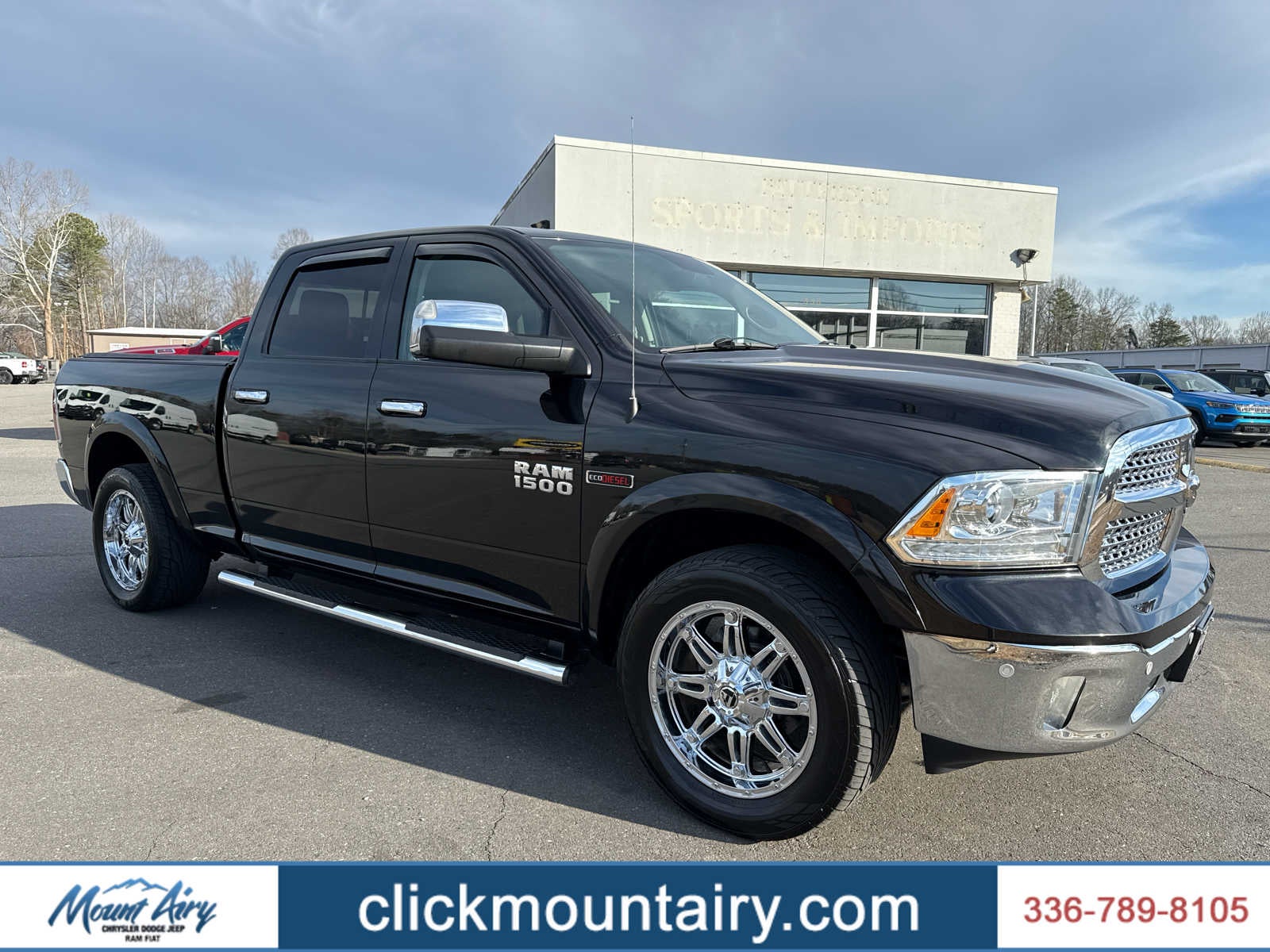 2018 RAM 1500 Laramie Crew Cab 4x4 6'4' Box