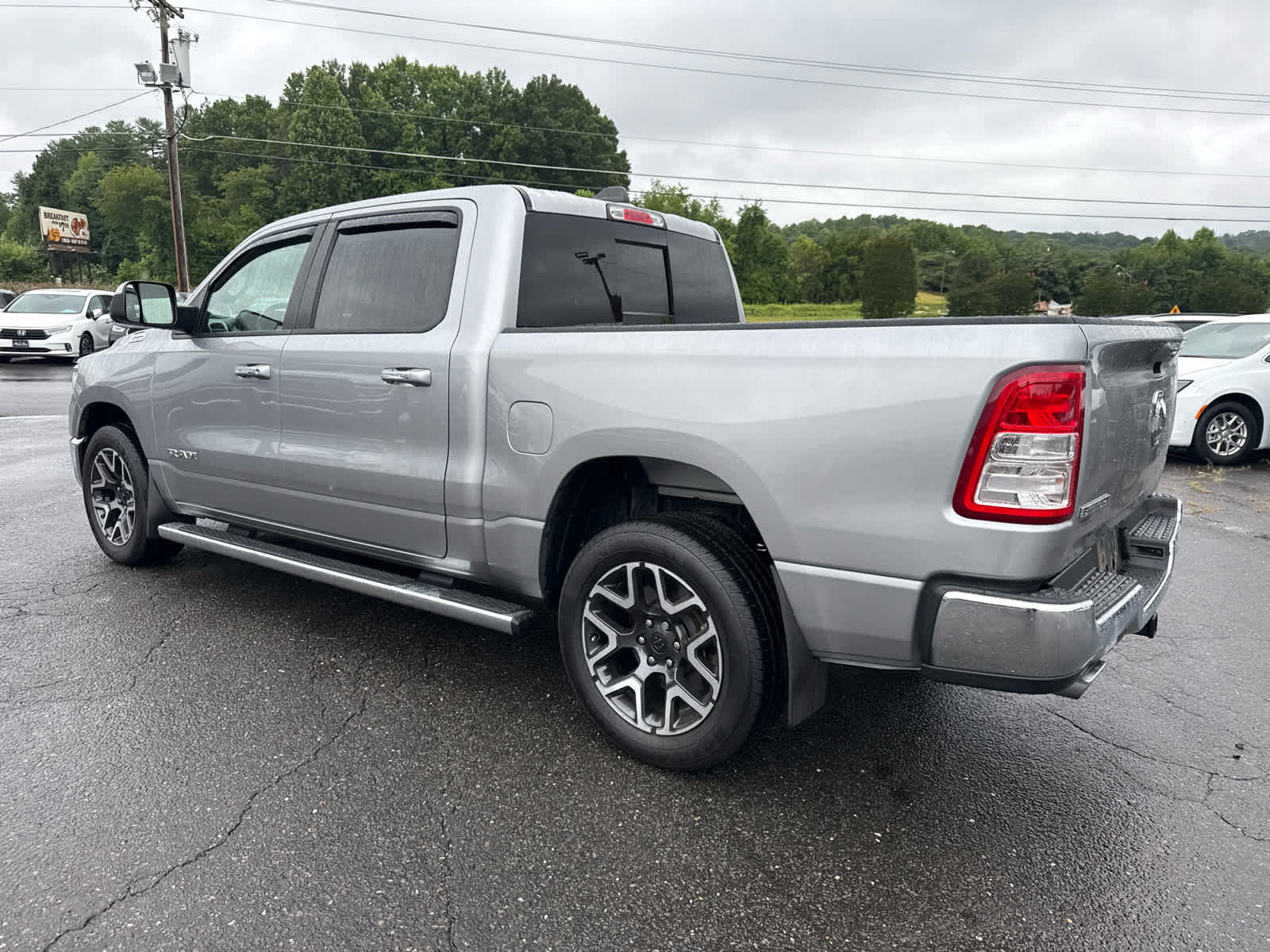 2020 RAM 1500 Big Horn Crew Cab 4x2 5'7' Box