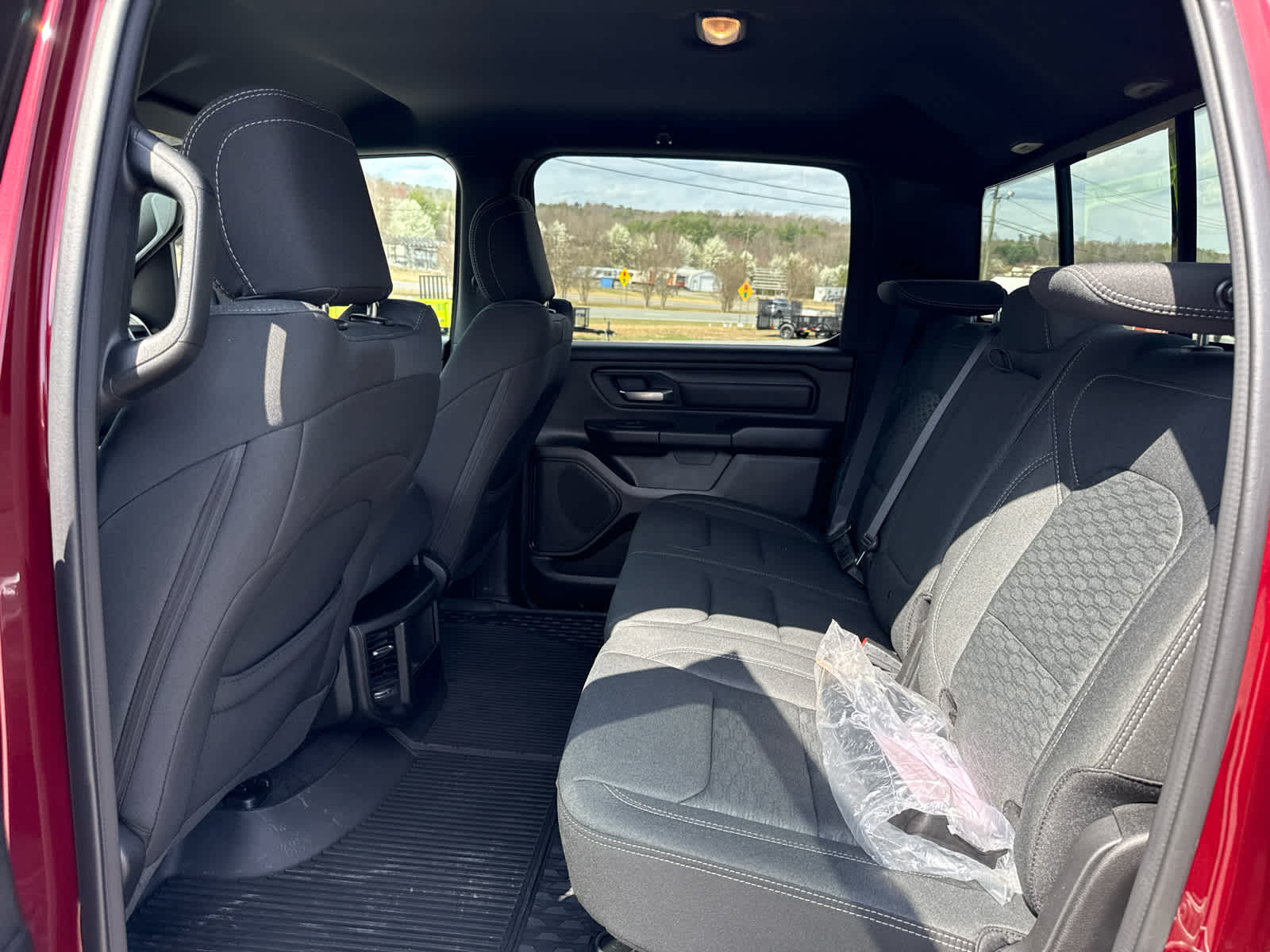 2025 RAM 1500 Tradesman Crew Cab 4x4 5'7' Box