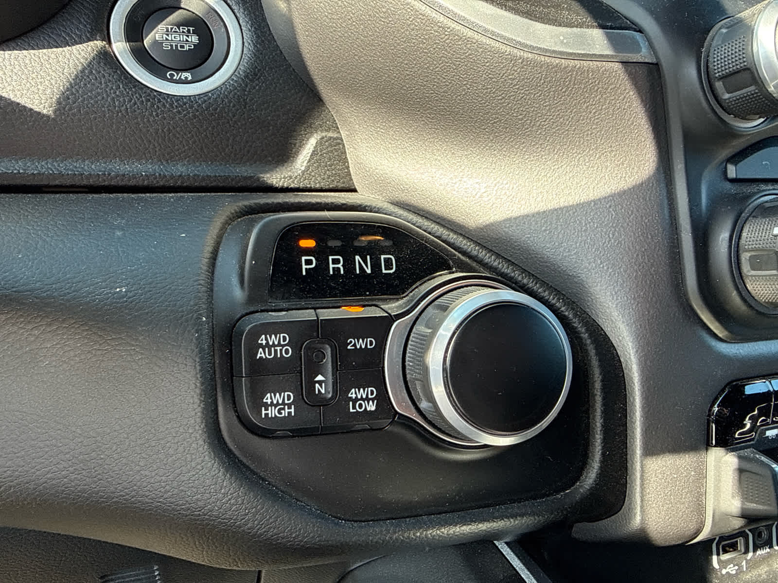 2023 RAM 1500 Big Horn Crew Cab 4x4 5'7' Box