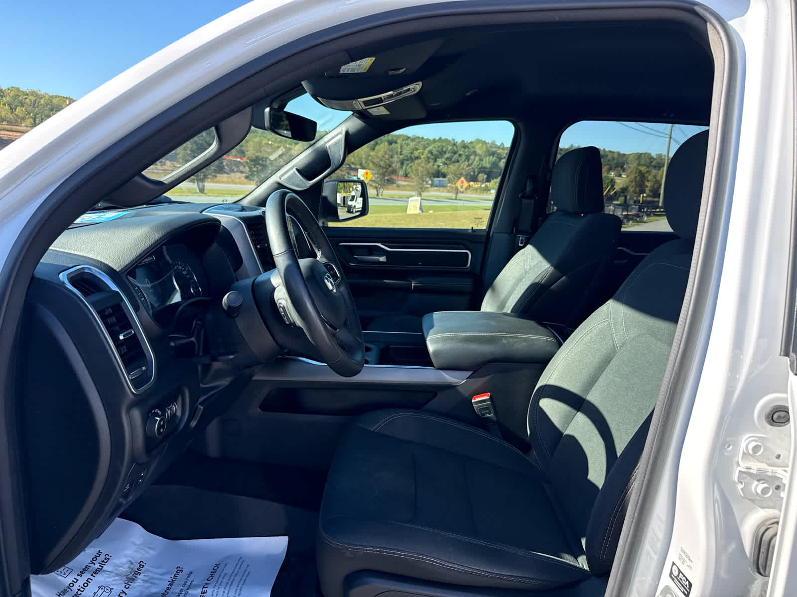 2025 RAM 1500 Big Horn Crew Cab 4x4 5'7' Box