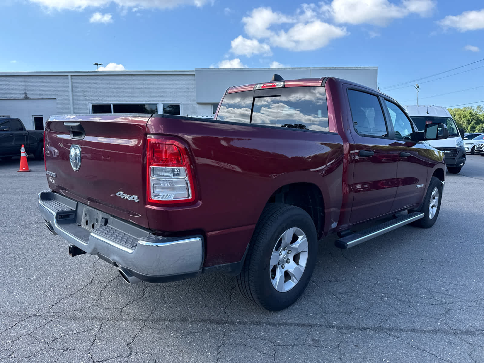 2024 RAM 1500 Big Horn Crew Cab 4x4 5'7' Box