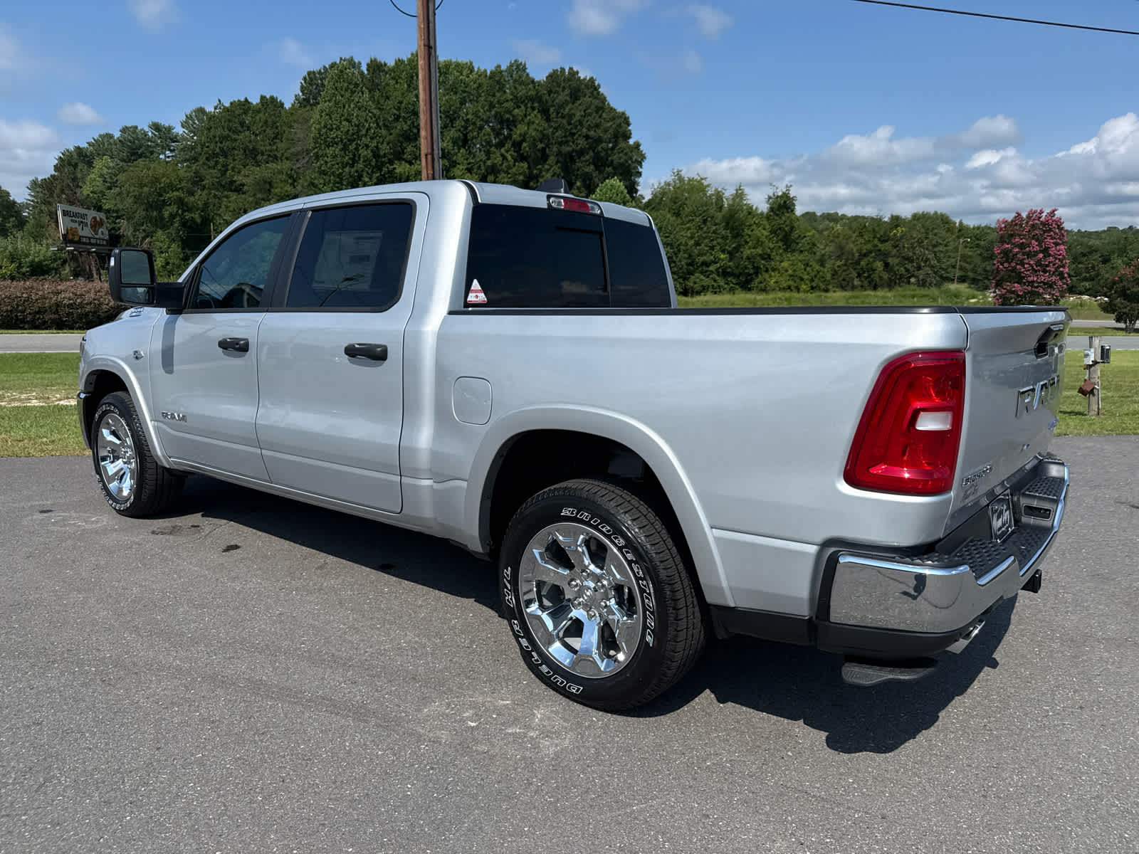 2026 RAM 1500 RAM 1500 BIG HORN CREW CAB 4X4 5'7' BOX