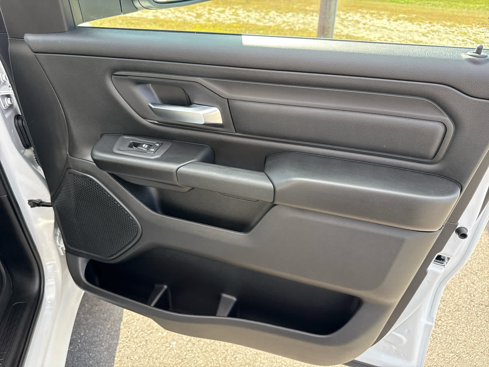 2026 RAM Ram 1500 RAM 1500 TRADESMAN CREW CAB 4X4 5'7' BOX