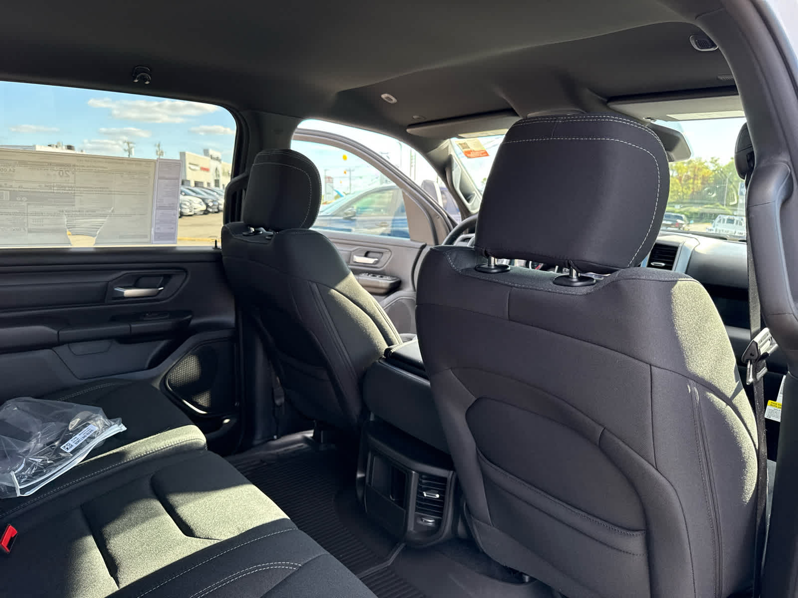 2026 RAM Ram 1500 RAM 1500 TRADESMAN CREW CAB 4X4 5'7' BOX