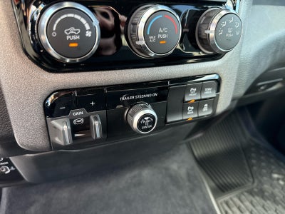 2026 RAM Ram 1500 RAM 1500 TRADESMAN CREW CAB 4X4 5'7' BOX