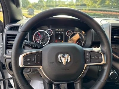 2026 RAM Ram 1500 RAM 1500 TRADESMAN CREW CAB 4X4 5'7' BOX