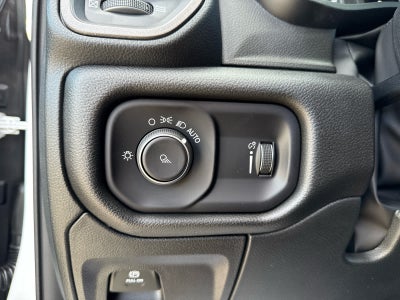 2026 RAM Ram 1500 RAM 1500 TRADESMAN CREW CAB 4X4 5'7' BOX