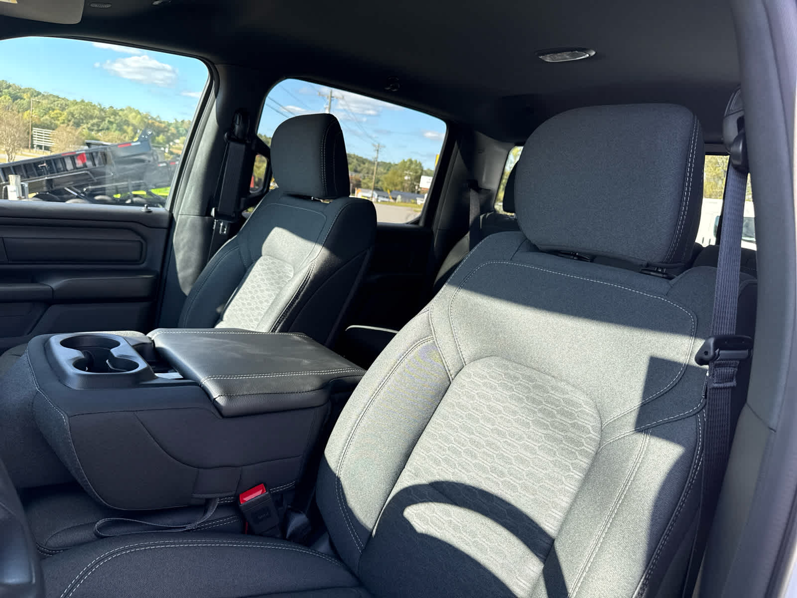 2026 RAM Ram 1500 RAM 1500 TRADESMAN CREW CAB 4X4 5'7' BOX