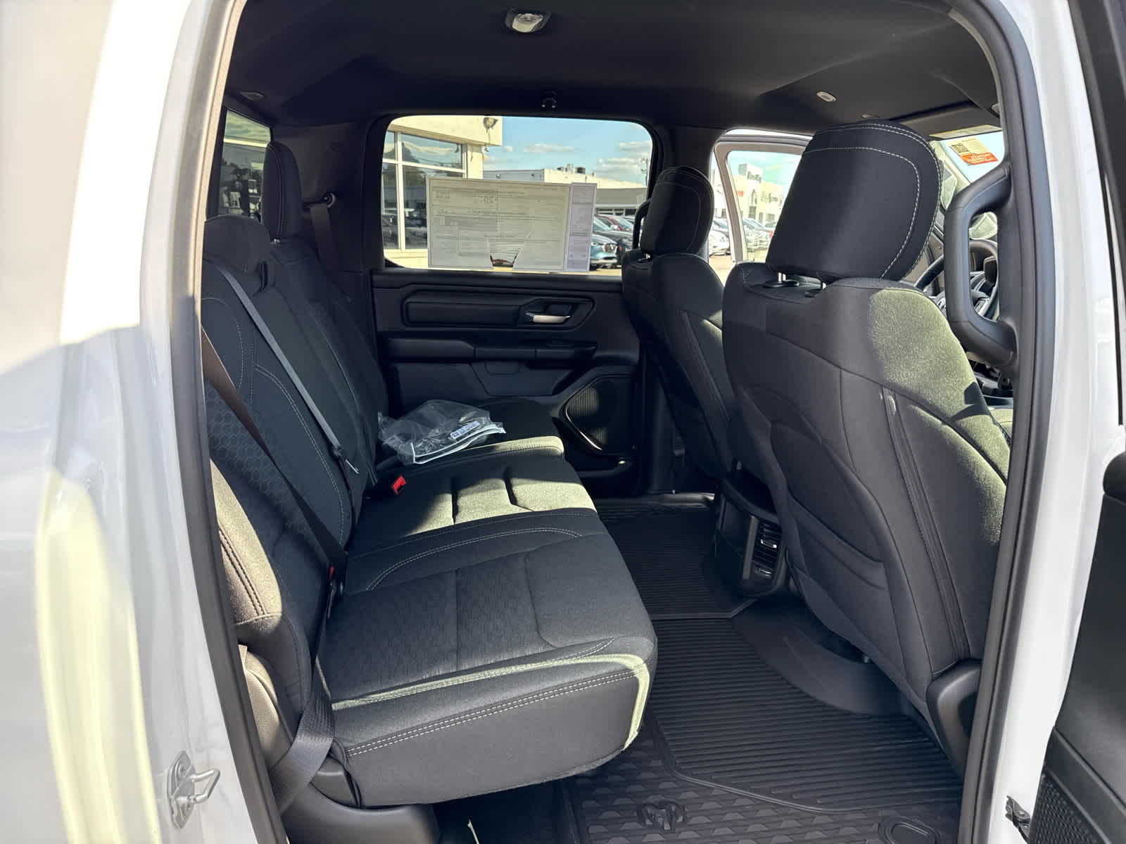 2026 RAM Ram 1500 RAM 1500 TRADESMAN CREW CAB 4X4 5'7' BOX